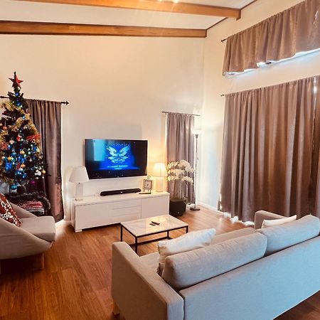 Cosy 4Br Home 15 Minutes Away From Melbourne Airport St Albans Exteriör bild