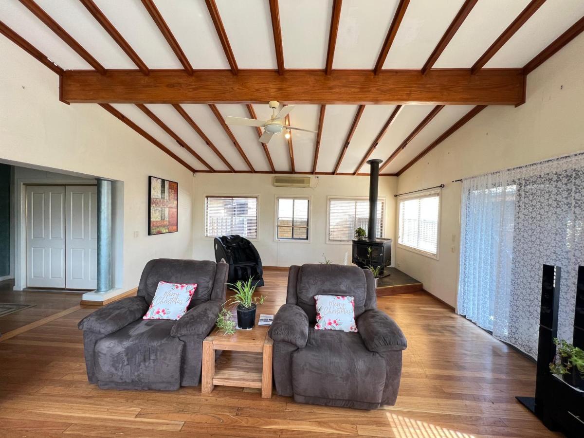 Cosy 4Br Home 15 Minutes Away From Melbourne Airport St Albans Exteriör bild