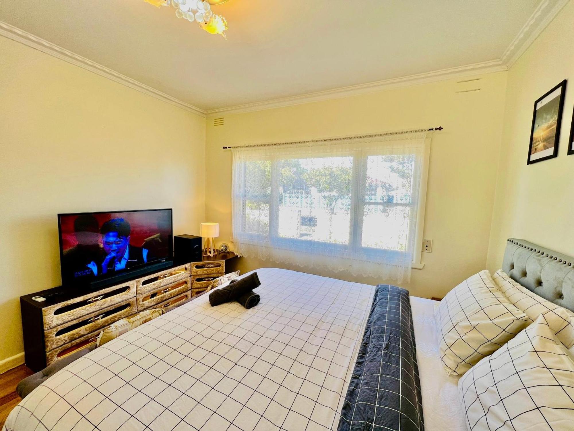 Cosy 4Br Home 15 Minutes Away From Melbourne Airport St Albans Exteriör bild