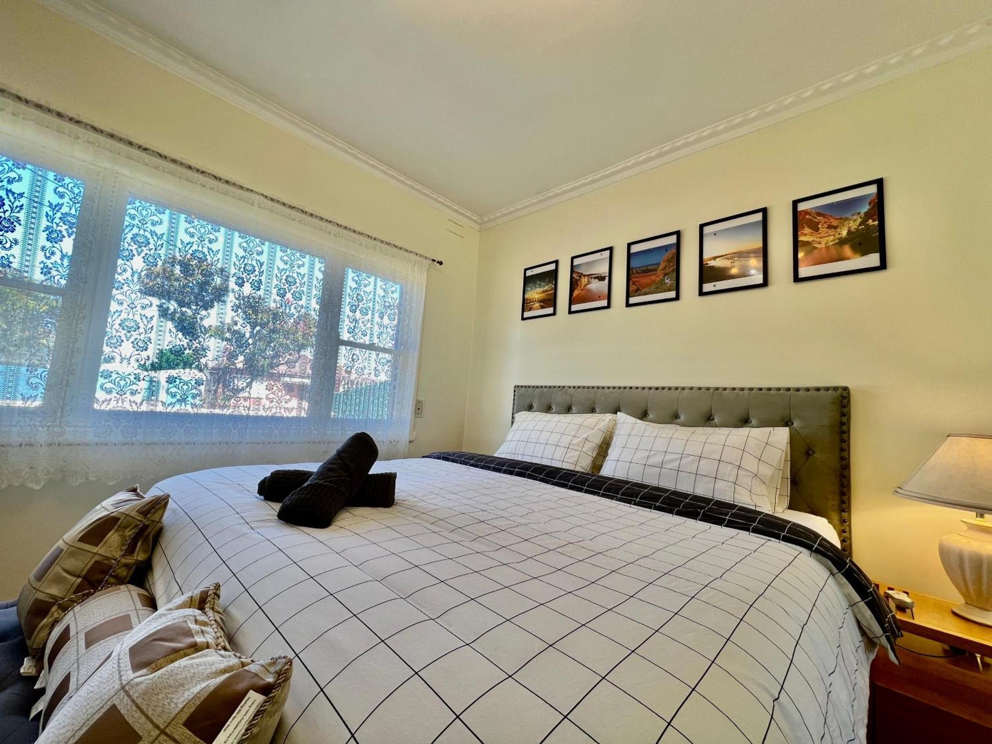 Cosy 4Br Home 15 Minutes Away From Melbourne Airport St Albans Exteriör bild