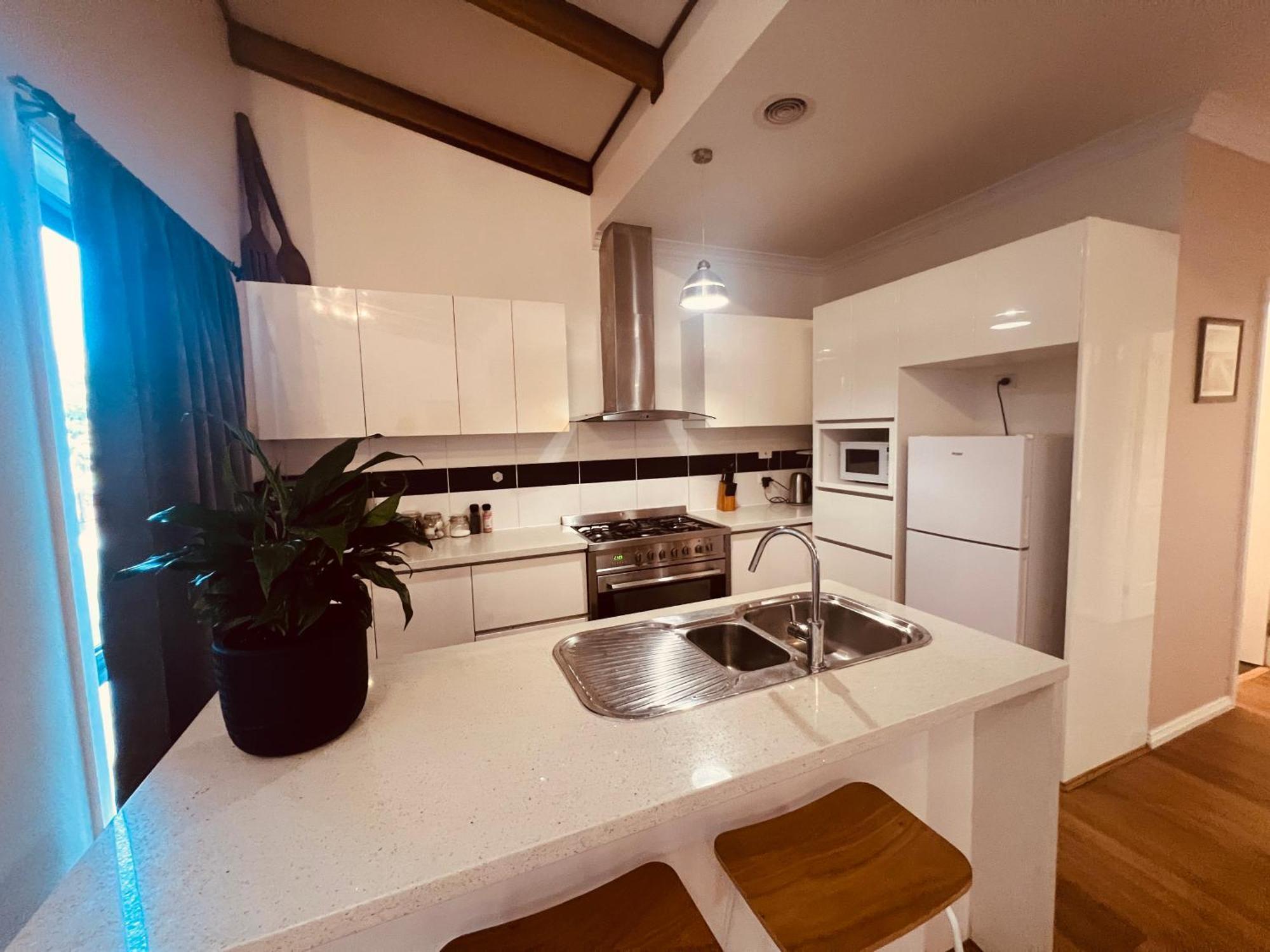 Cosy 4Br Home 15 Minutes Away From Melbourne Airport St Albans Exteriör bild