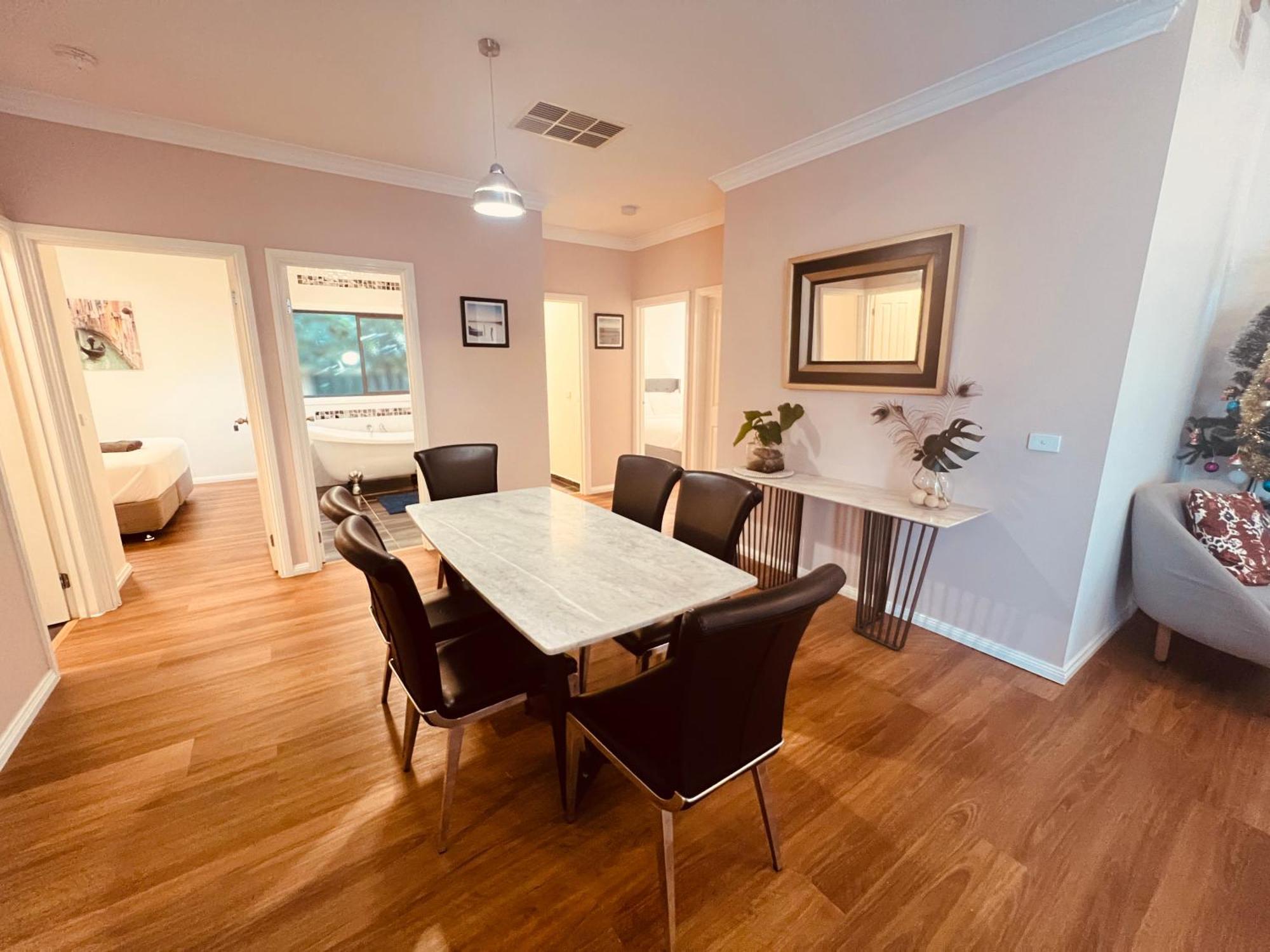 Cosy 4Br Home 15 Minutes Away From Melbourne Airport St Albans Exteriör bild