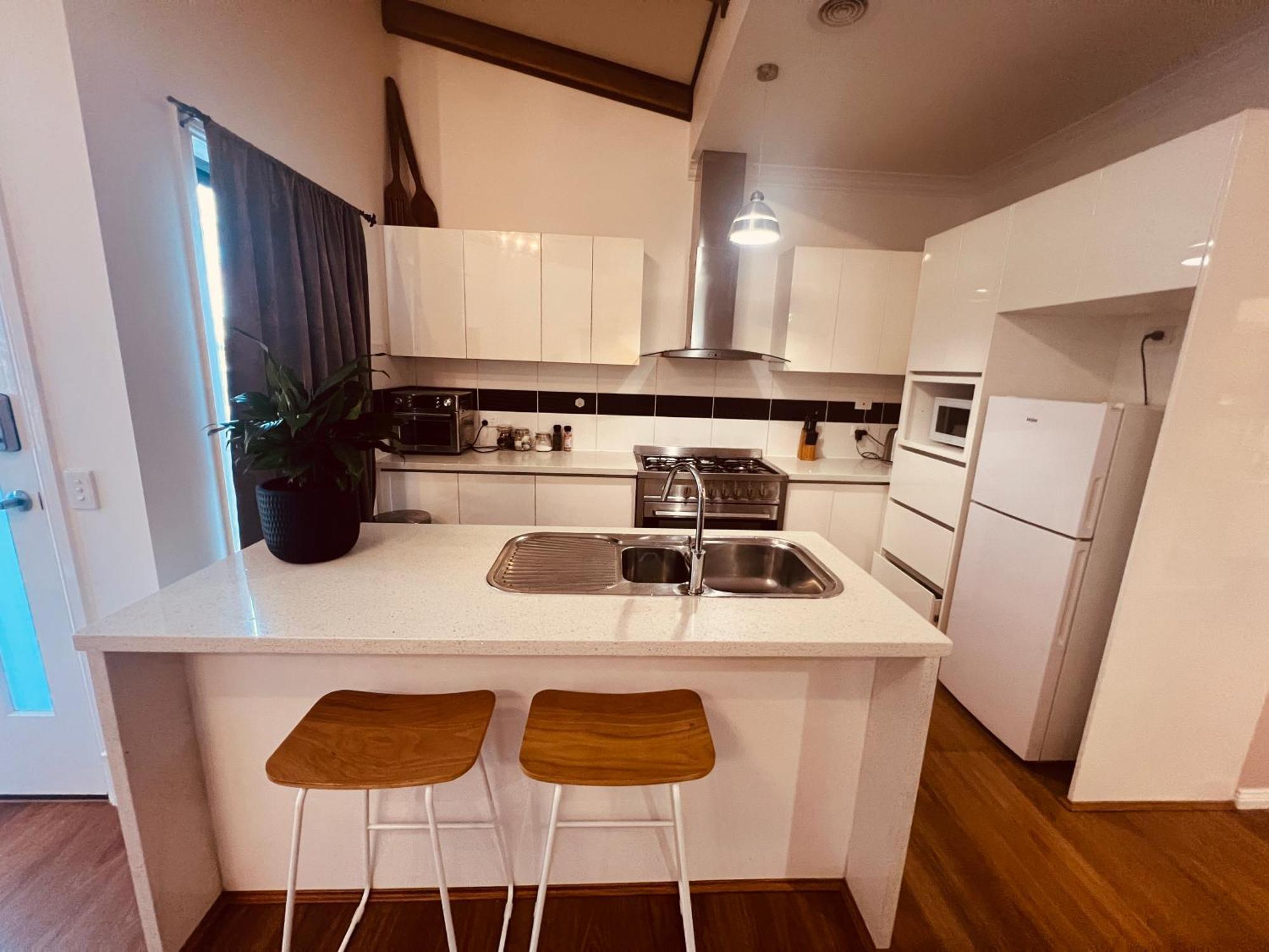 Cosy 4Br Home 15 Minutes Away From Melbourne Airport St Albans Exteriör bild