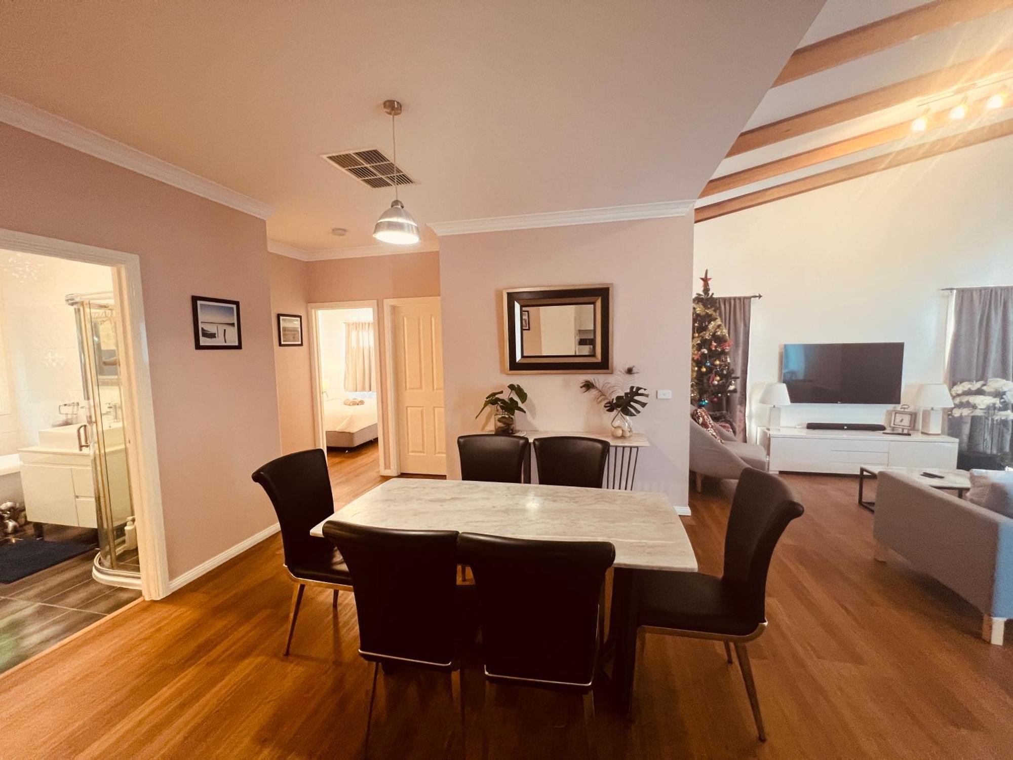 Cosy 4Br Home 15 Minutes Away From Melbourne Airport St Albans Exteriör bild